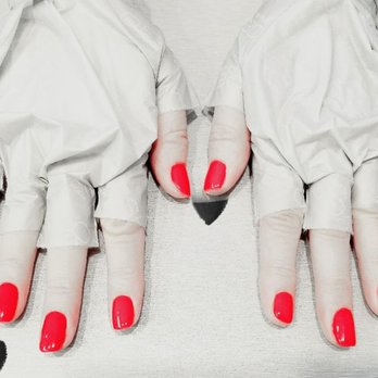 Collagen Gloves Manicure | Nail Salon in Lewis Center Ohio | Elodie The ...