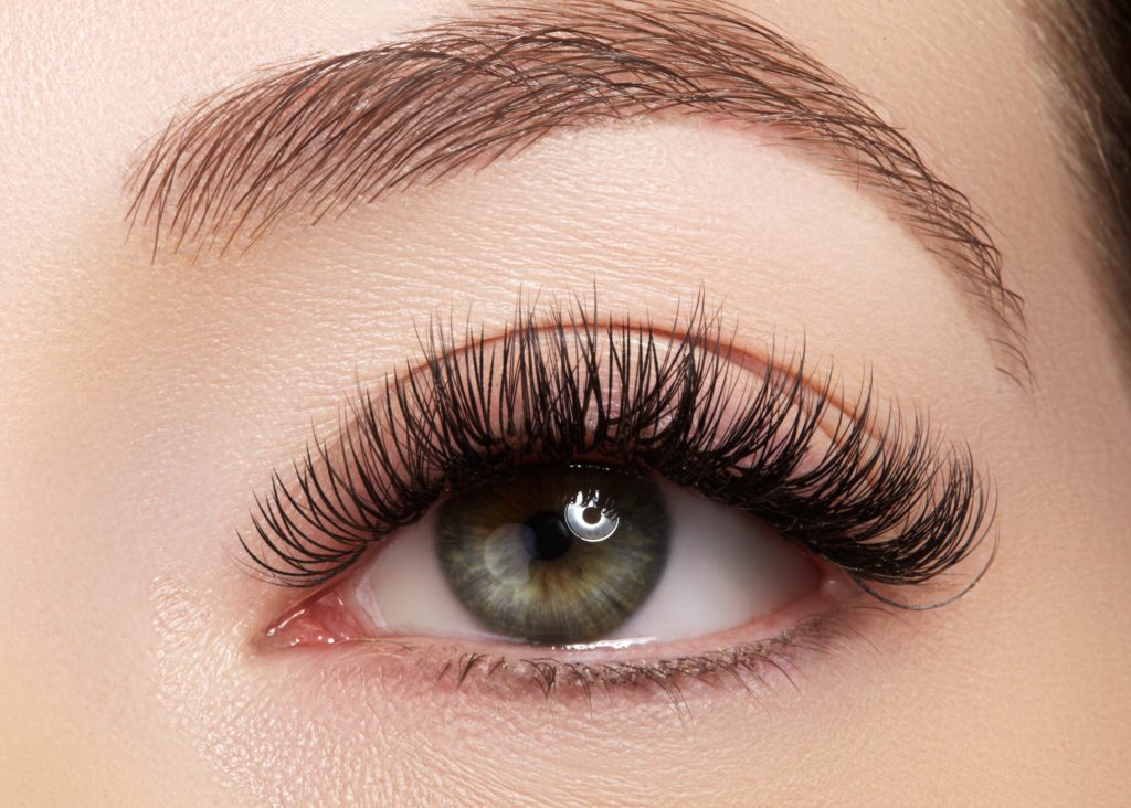 individual-eyelash-extensions-nail-salon-in-lewis-center-ohio